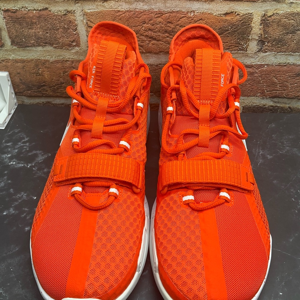 Nike Air Force Max 180 Team Orange Speckle Midsole Sz 13.5 New